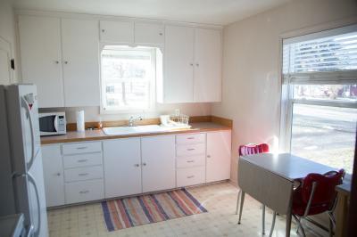 The full kitchen has everything you need to make yourself at home.